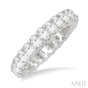 3 Ctw Eternity Oval Cut Diamond Wedding Band in 14K White Gold