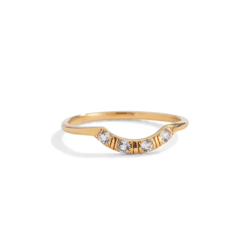 Deco Band, White Topaz, 9kt Yellow Gold