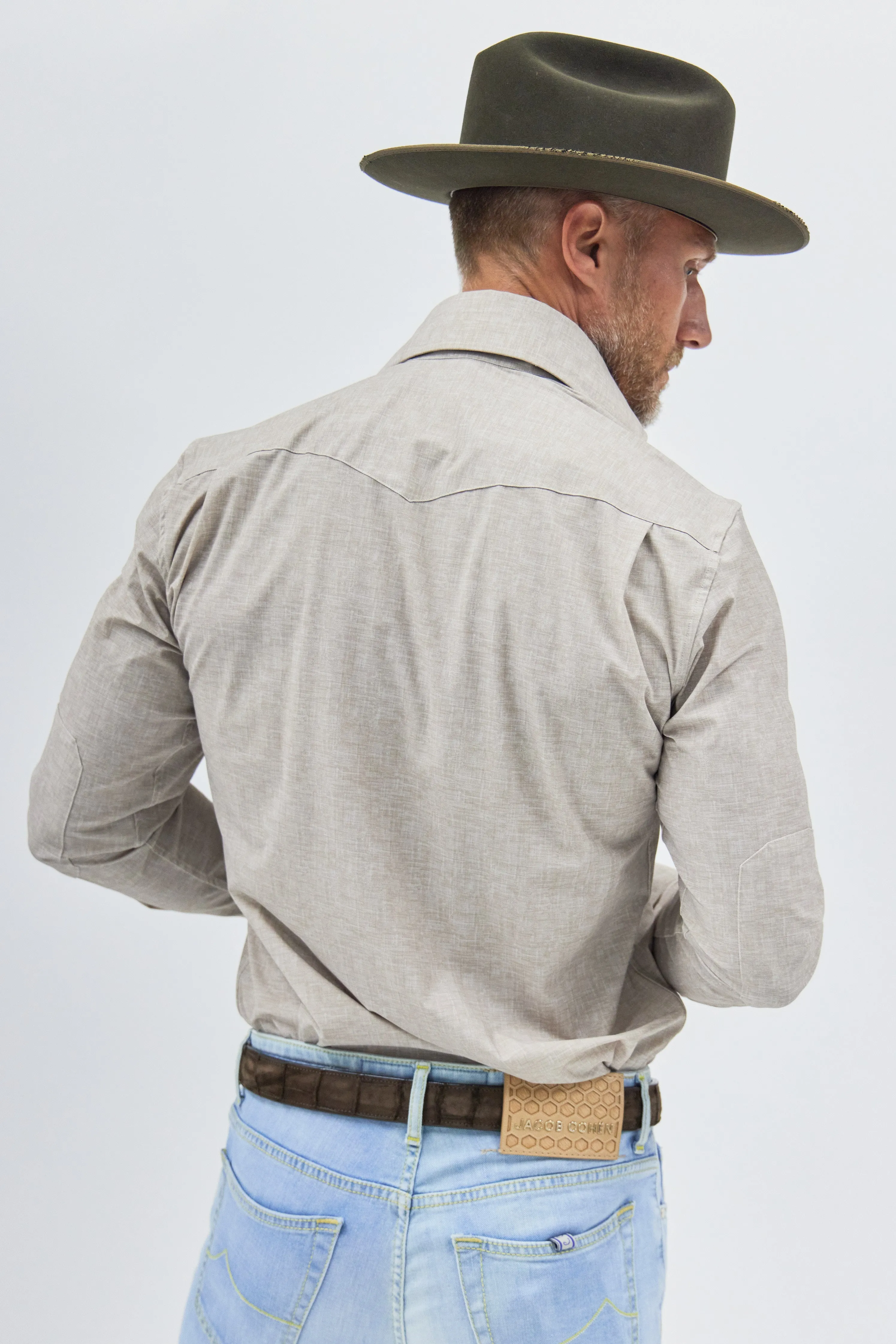 Kacey Performance Shirt in Tan Linen