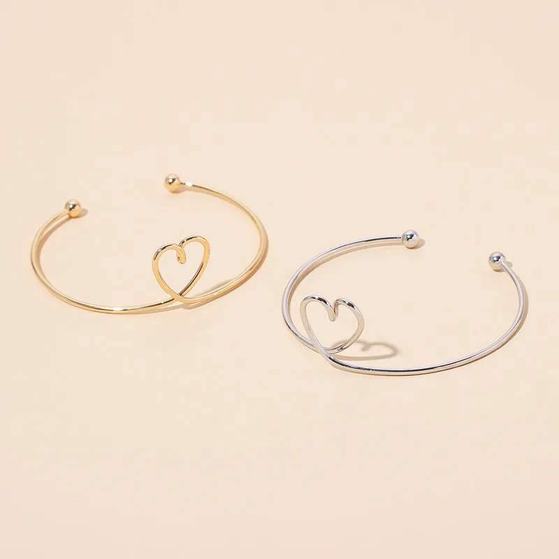 Minimalist Heart Shaped Bracelet