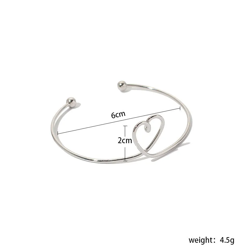 Minimalist Heart Shaped Bracelet