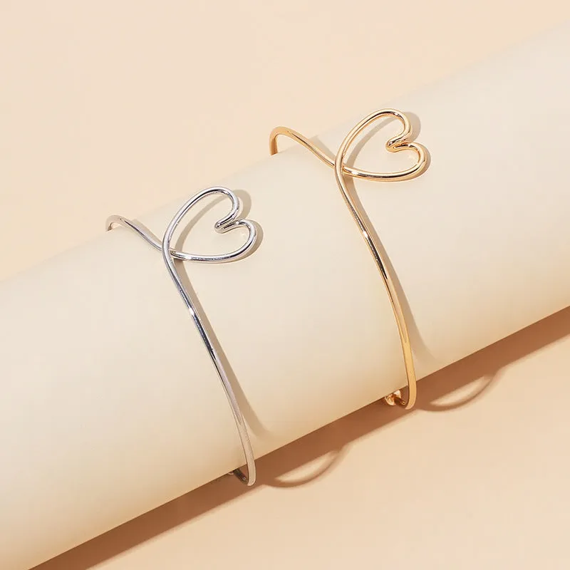 Minimalist Heart Shaped Bracelet