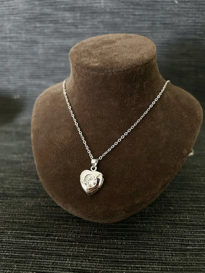 Minimalist Tiny Heart Silver Pendant Necklace