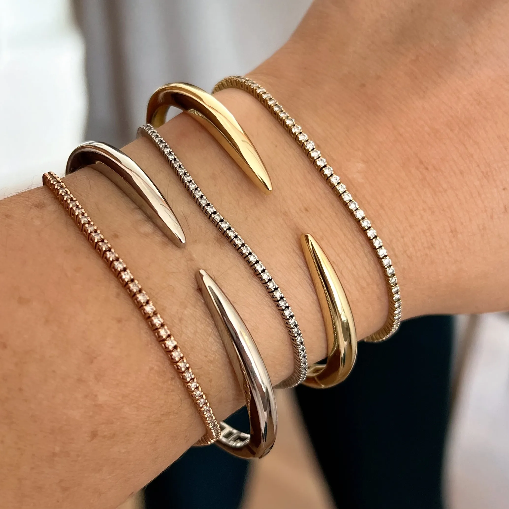 Solid Claw Bangle Bracelet